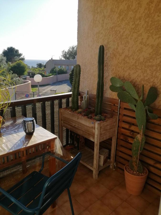 Sanary Les Gorguettes, Studio Avec Terrasse Vue Mer, A 10 Min A Pieds De La Plage Exteriér fotografie