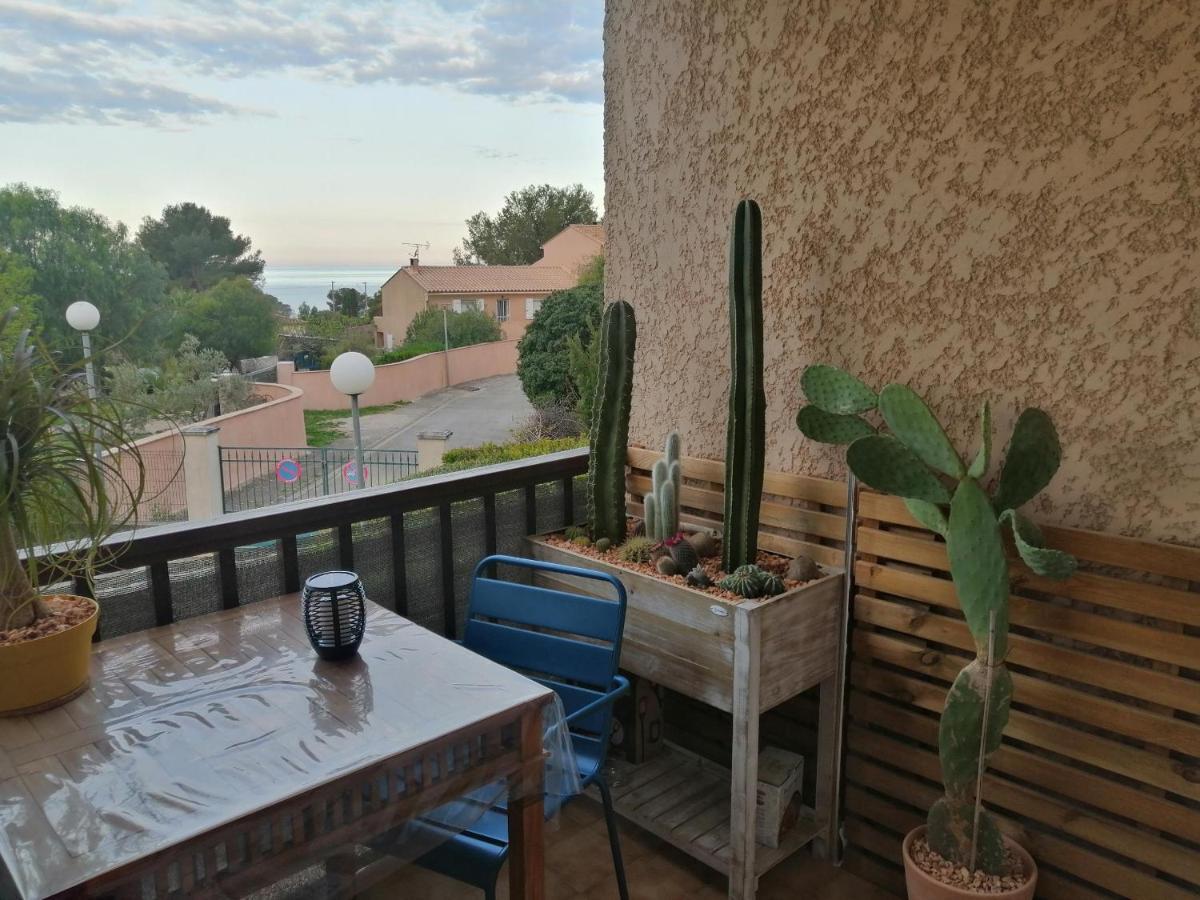 Sanary Les Gorguettes, Studio Avec Terrasse Vue Mer, A 10 Min A Pieds De La Plage Exteriér fotografie